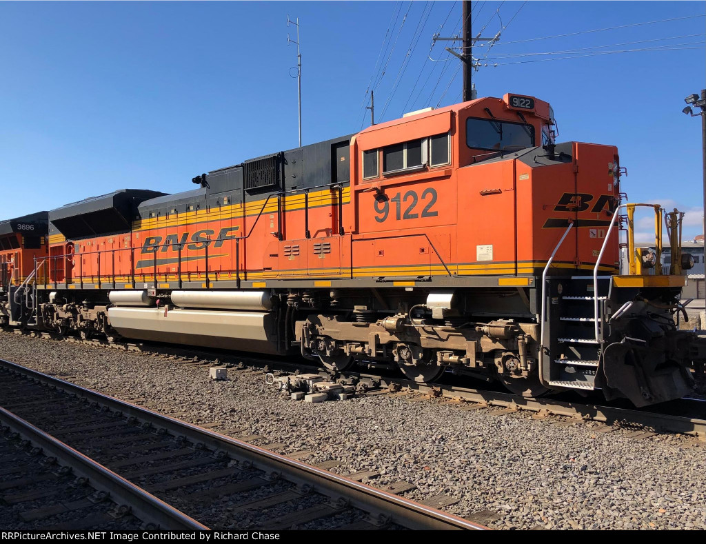 BNSF 9122